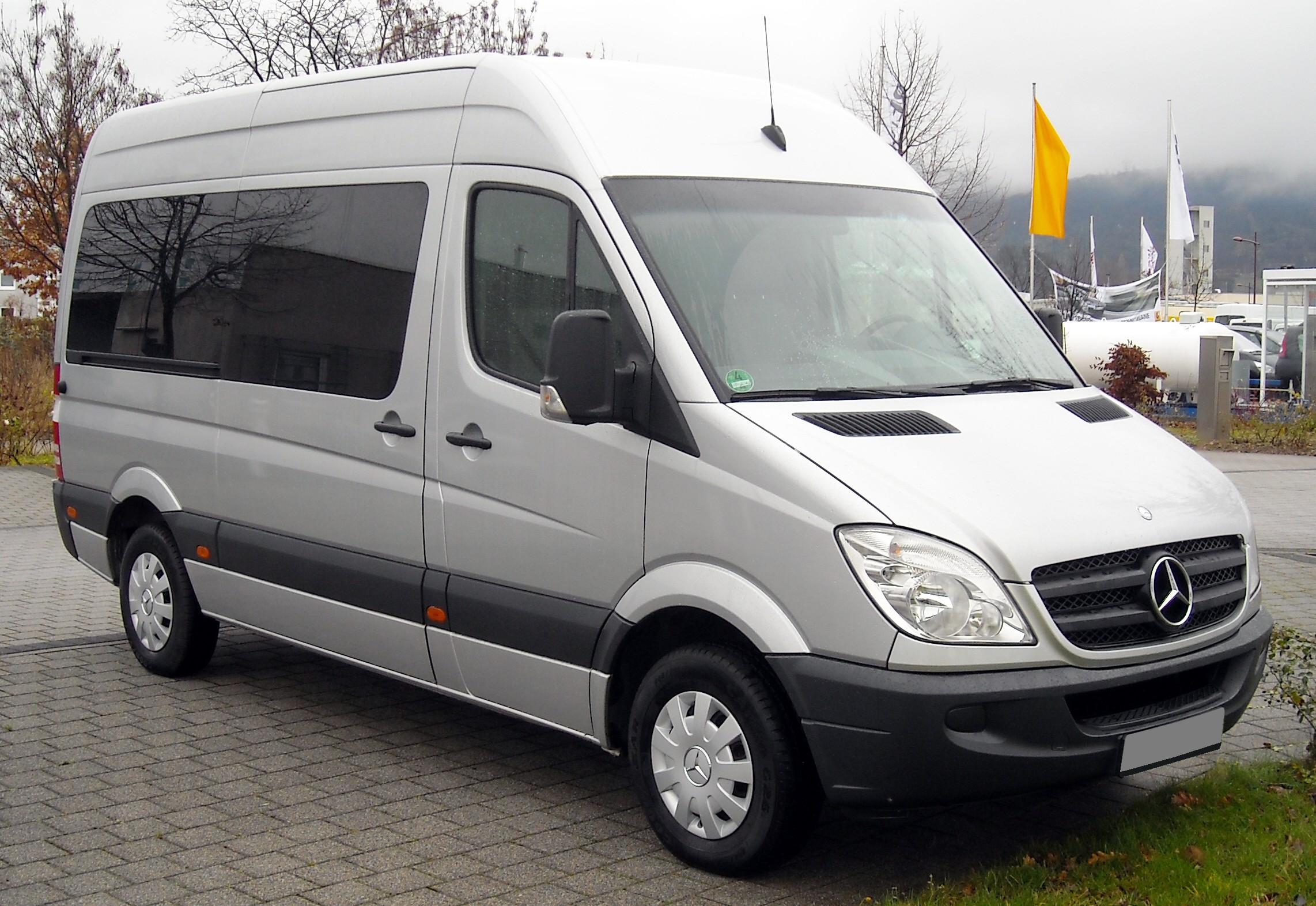 Mercedes Sprinter 311 Engines